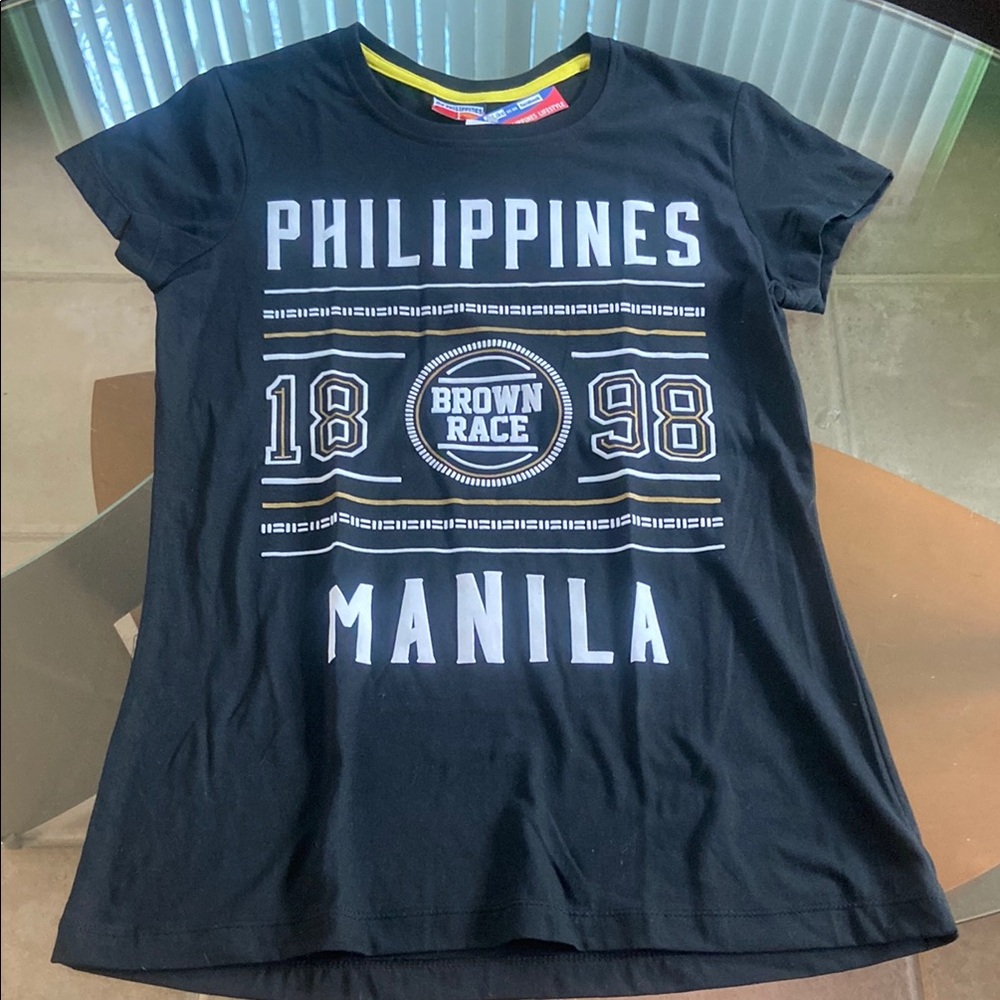 NWT “Philippines/Manila” tee